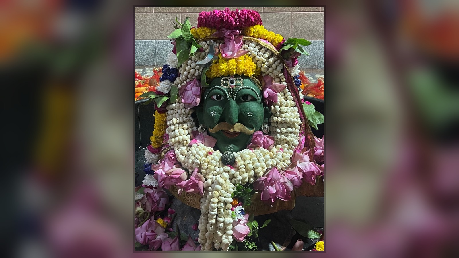 भगवान के विशेष श्रृंगार दर्शन